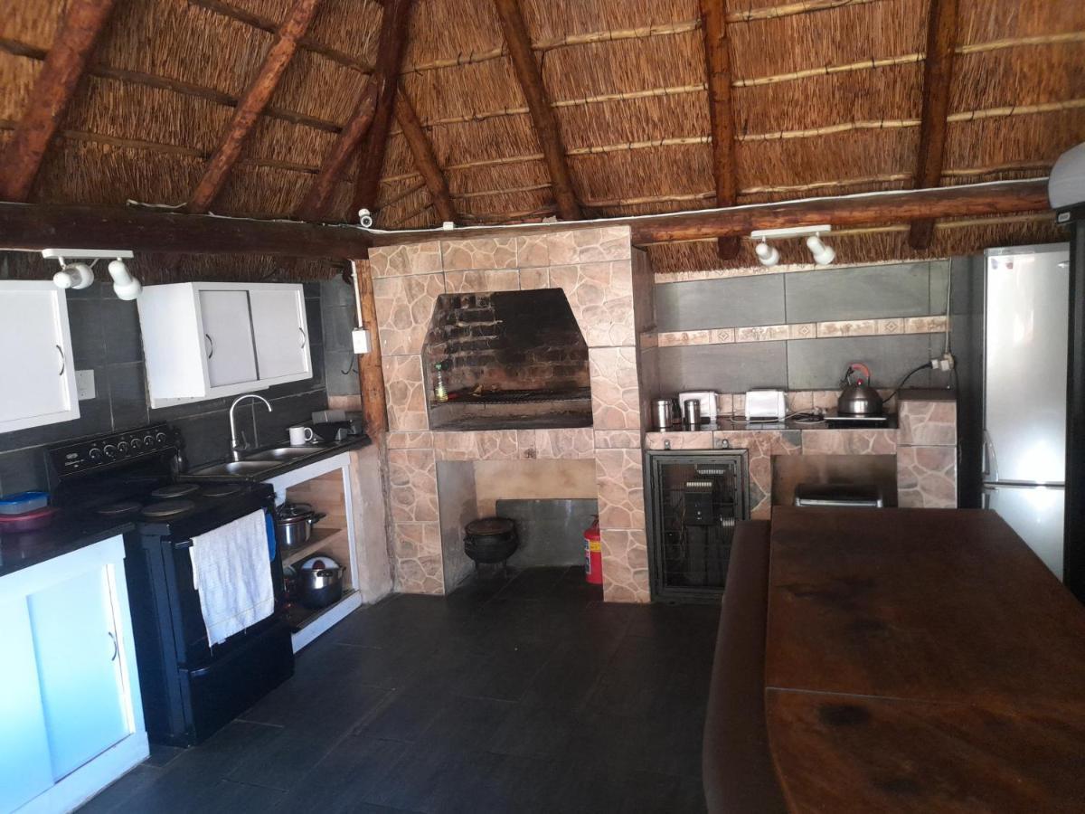1322 Backpackers International Hostel
